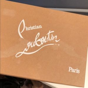 Christian Louboutin So Kate black heel